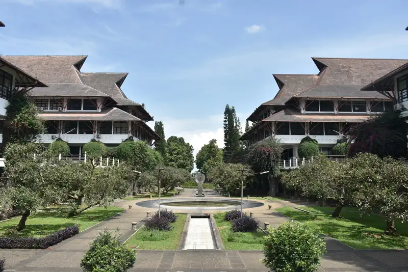 Institut Teknologi Bandung campus