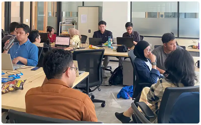 Co-working activity photo